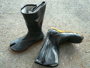 rubber tabi boots