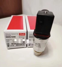 1PC Danfoss Pressure sensor AKS 3000 060G1040 UPS shipping