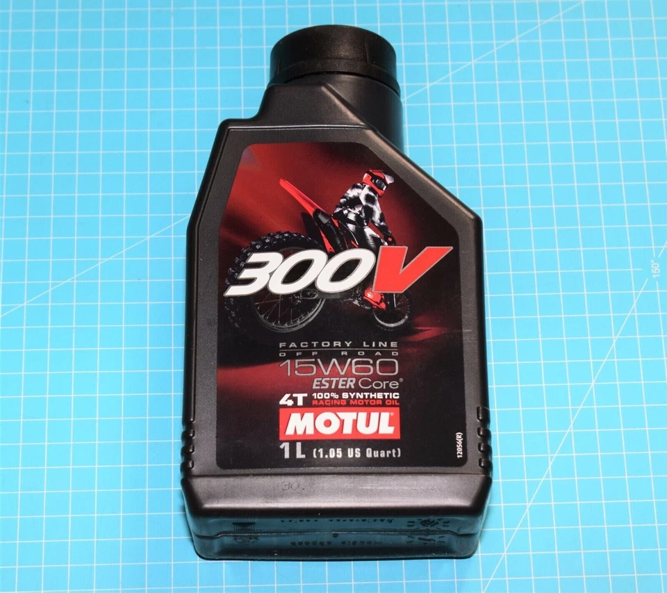 1 Litre huile moteur moto cross 4T Motul 300V OFF ROAD Factory line 15W60 neuf - Photo 1/1
