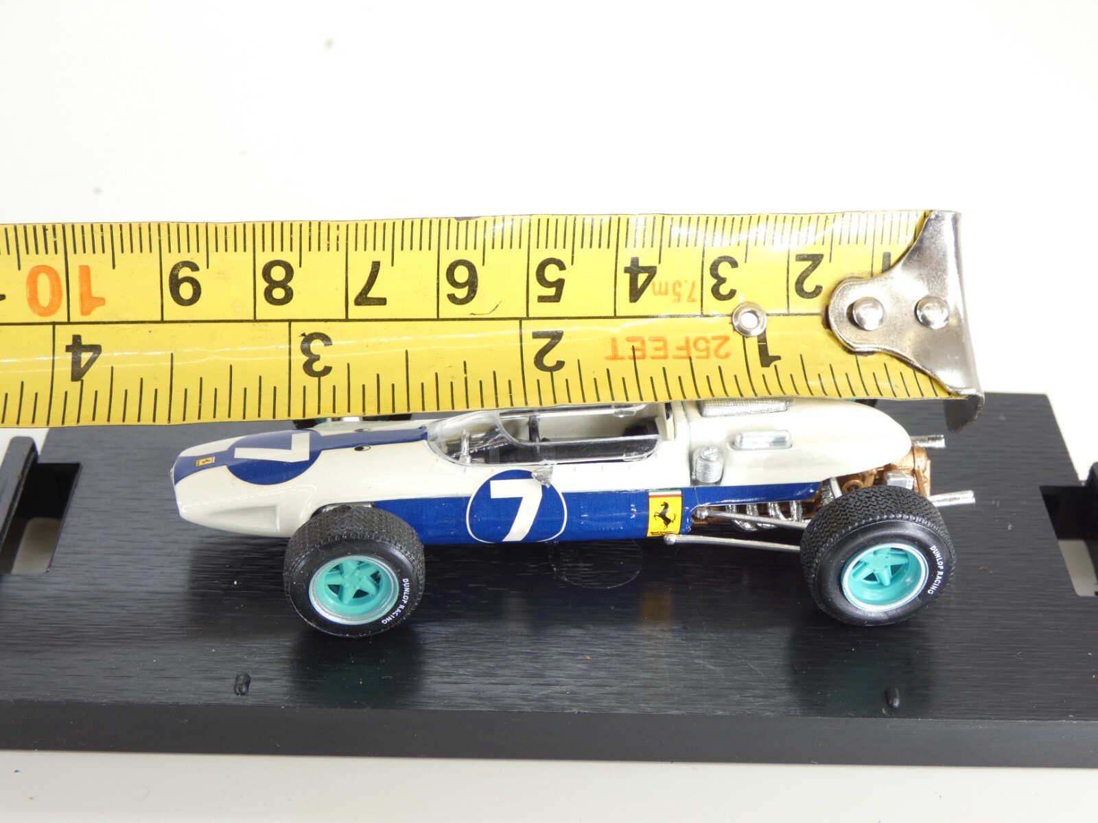 Foto 12 di 14