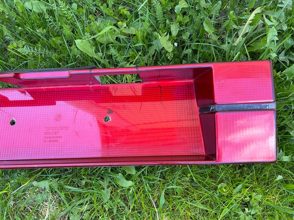 Volvo 740 760 REAR REFLECTOR DECOR PANEL LICENSE PLATE HECKBLENDE 1985 - 1989 - Image 4 of 4