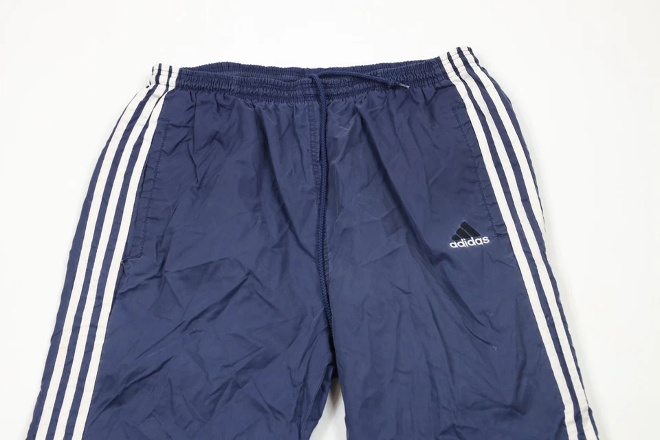 Pantalones de chándal vintage años 90 Adidas para hombre grandes descoloridos deletreados a rayas con puños de nailon Foto 2 de 4