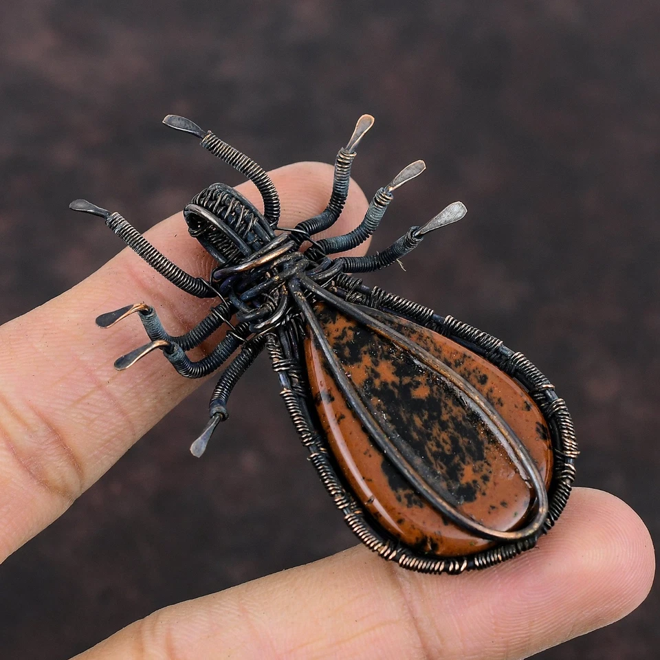 Colgante de cobre con alambre envuelto en alambre de aniversario de obsidiana de caoba y esposa araña Foto 4 de 4