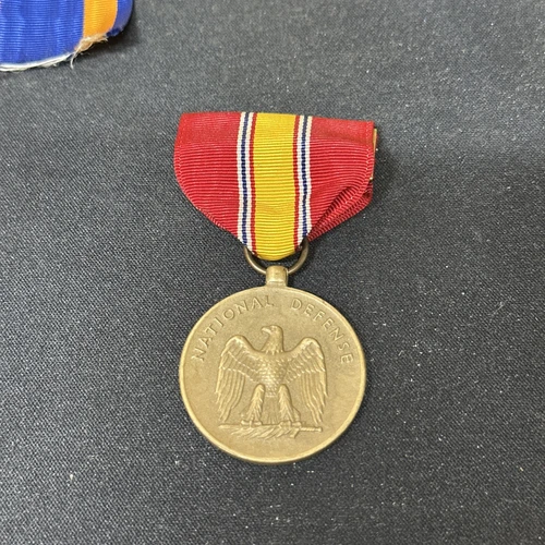 Military Medals Lot - WWII National Defense American Defense Estate Find! Read - Picture 4 of 14