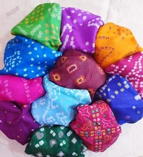 BBI LOT PURE SILK Vintage Sari Fabric 12 Pcs Bandhani Doll CRAFT FAT QUARTERS