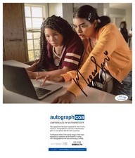 Megan Suri ‘Missing’ Signed Autograph 8x10 Photo ‘Veena’ ACOA