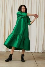 Simple Women Green Taffeta Midi Dress with Round Neck and 3/4 Sleeves Ruffle Hem