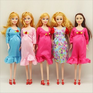 barbie con bebe en la panza