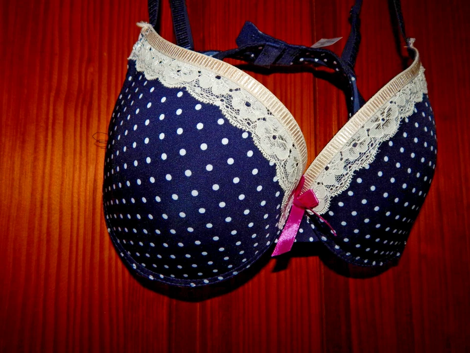 SUJETADOR PUSHUP ENCAJE PUNTO AZUL MARINO, CON AROS, ACOLCHADO PESADO, TALLA 38 B, NUEVO SIN ETIQUETAS Foto 2 de 3