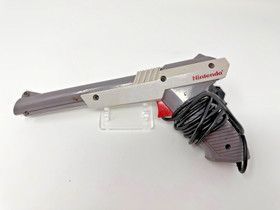 Nintendo NES Grey Light Zapper Gun Tested