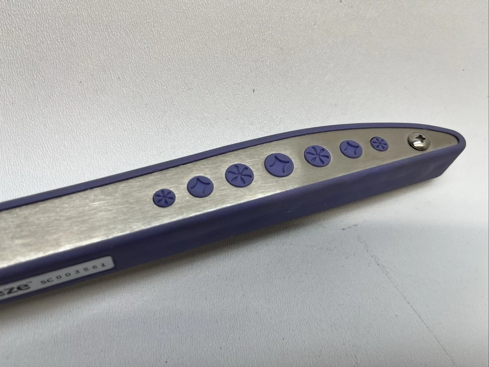 QUICK KUTZ SQUEEZE PURPLE DIE CUTTING EMBOSSING PRESS HAND TOOL - Image 3 of 4