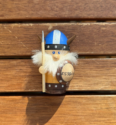 Kühlschrankmagnet Reisesouvenir Estland Wikinger Estonia 8cm Höhe 4cm Breite