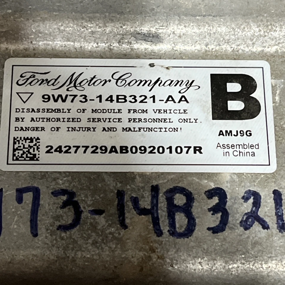Módulo de control Ford Crown Victoria SRS 2009 09 2010 10 2011 9W73-14B321-AA OEM Foto 2 de 4