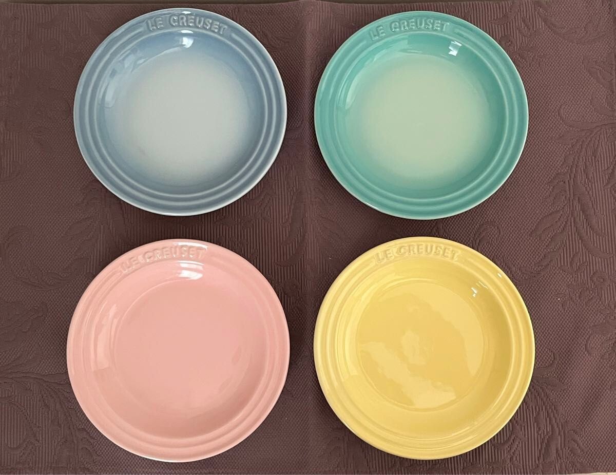 Le Creuset Sorbet Small Plate Set of 4 with Box 4 colors
