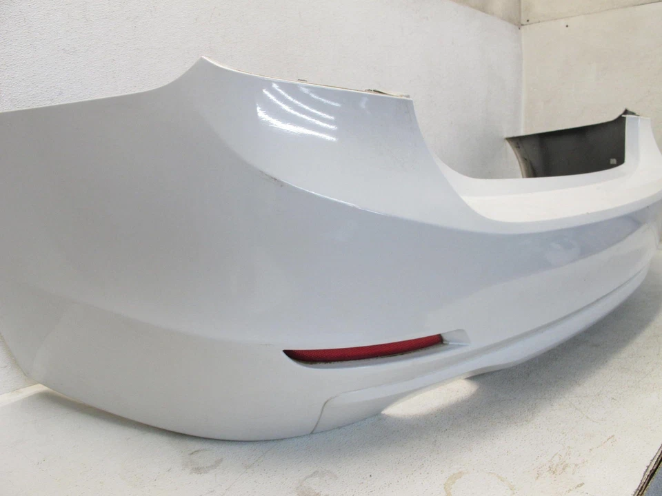 💚 12-15 OEM BMW F30 320i 328i SEDAN REAR BUMPER COVER (NO SHIPPING) WHITE - Image 3 of 4