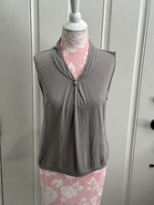 Women  s Soft Gray Cotton Top in Size Medium
