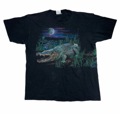 Vintage Single stitch Alligator wrap around design t-shirt size XL