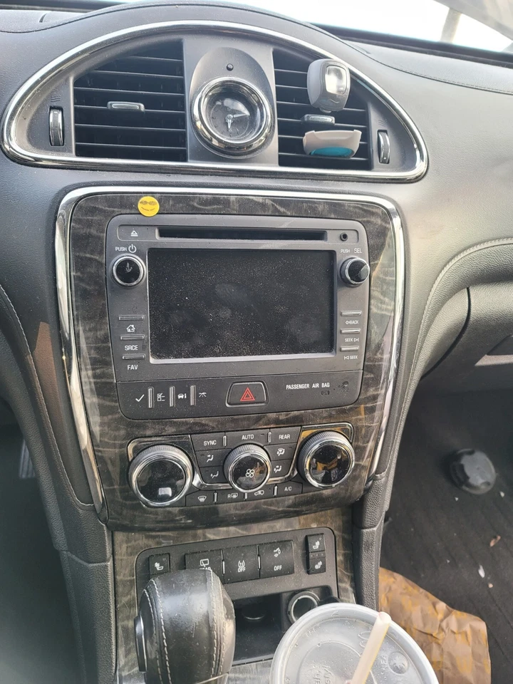 2013 Buick Enclave Radio Receiver CD Player Touch screen OEM - Image 2 of 4