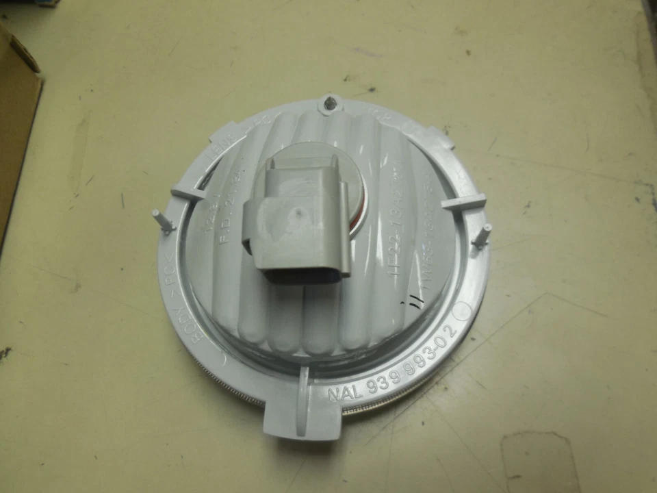 Nuevo OEM 2001-2003 Ford Windstar lámpara de estacionamiento Asy diestro 1F2Z-13200-AA Foto 2 de 3