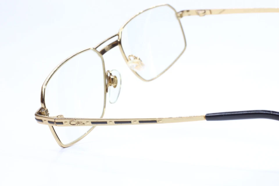 Gafas CAZAL Modelo 774 Col. 737 Dorado Negro Titanio Lujo Alemania 55 mm Foto 4 de 4