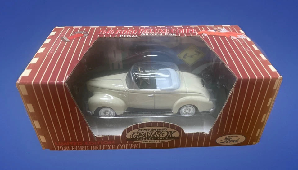 GEARBOX COLLECTIBLE 1940 FORD DELUXE COUPE PEDAL DRIVEN CAR DIECAST LOT OF 3 - Image 3 of 4