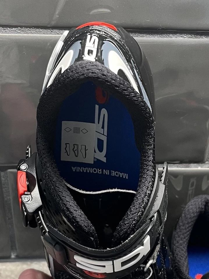 Zapato de bicicleta de carretera de carbono SIDI Genius 7 ciclismo para mujer talla 39,5 negro con rojo Foto 3 de 4