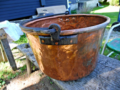 Large Antique Vtg Copper Cauldron Apple Butter Kettle  26'' D. Hand Made Hammered