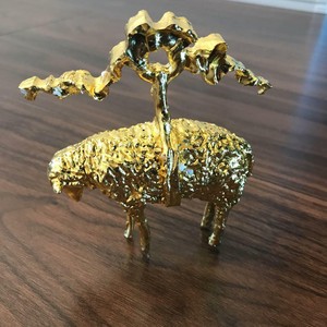 brooks brothers sheep logo