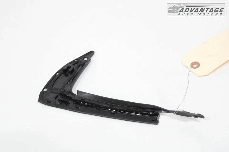 2019-2023 MAZDA 3 REAR LEFT SIDE DOOR CORNER WINDOW GLASS MOLDING OEM - Image 3 of 4