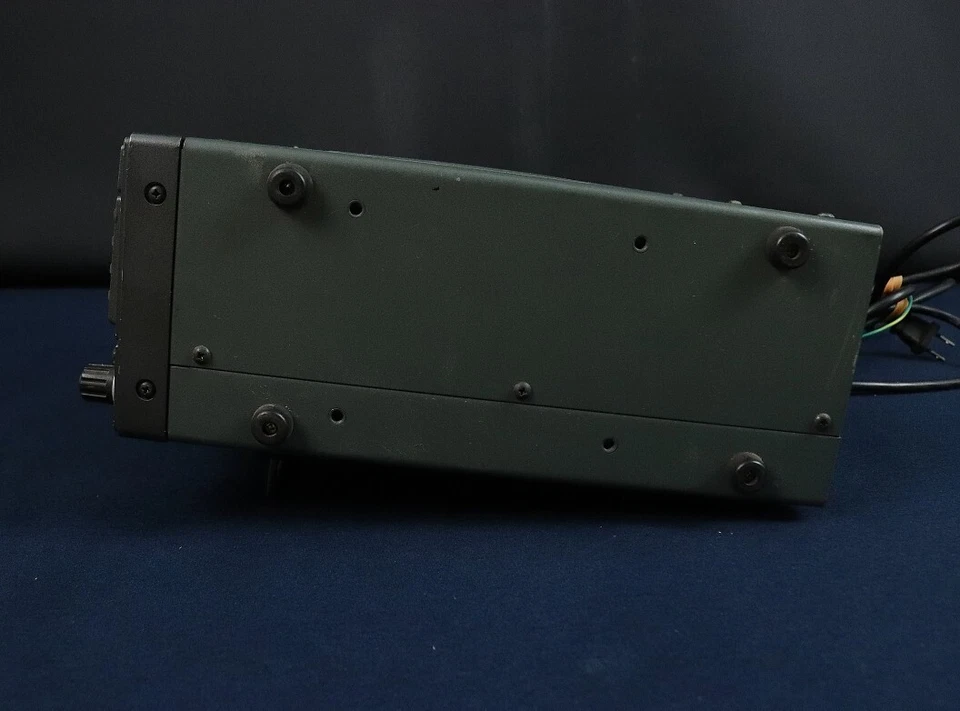 ICOM IC-R7000 Kommunikationsempfänger VHF UHF Breitband Monitor getestet Vintage - Bild 2 von 4