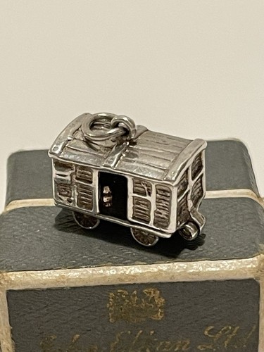 VINTAGE SILVER RARE OPENING NUVO RAILWAY GOODS CARRIAGE CHARM