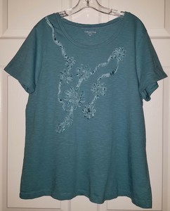 seafoam green tee