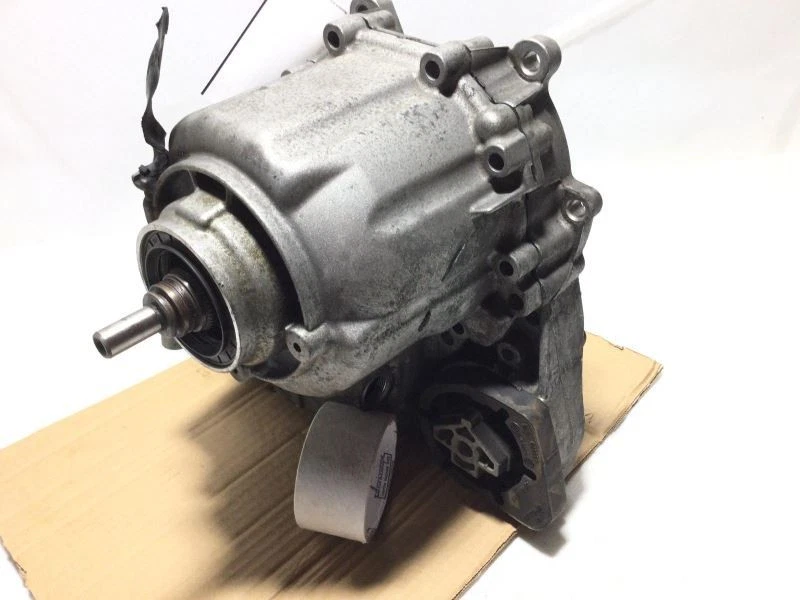 2012-2016 BMW 528I TRANSFER CASE SHELLS COVERS ONLY 30496 - Image 3 of 4