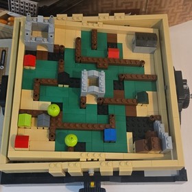 LEGO Maze 21305 Ideas Complete Set 769 pcs Box Instructions