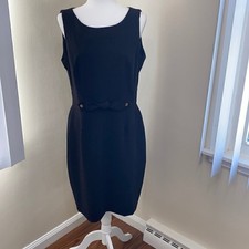 TAHARI Sleeveless Gold Button and Bow Shift Dress