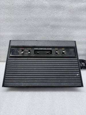 Atari CX 2600 Retro Spielekonsole Gaming Vintage Ungeprüft!!
