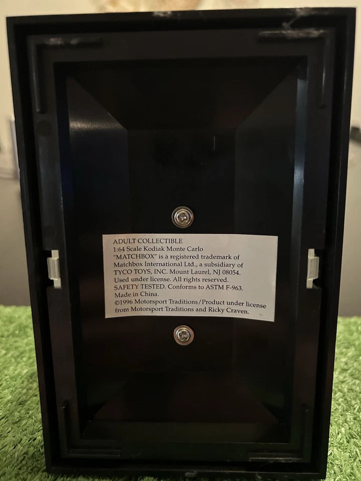 RARO 1996 MATCHBOX 1:64 RICKY CRAVEN #41 KODIAK MONTE CARLO EN ESTUCHE Foto 4 de 4