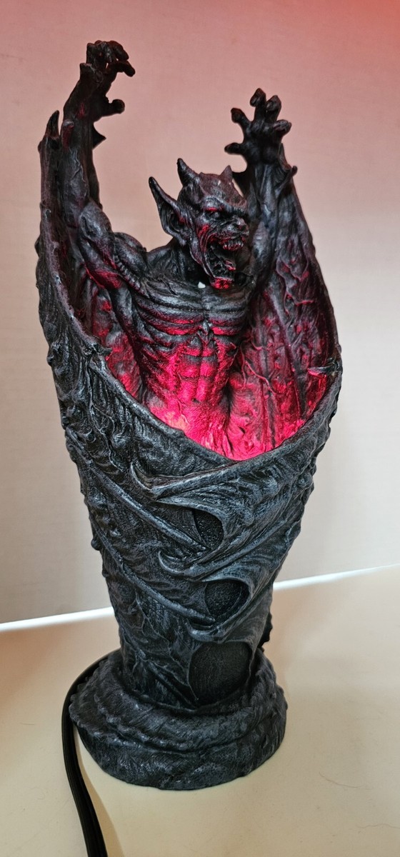 Gothic GARGOYLE Devil Dark Shadows Night Light Lamp Decor