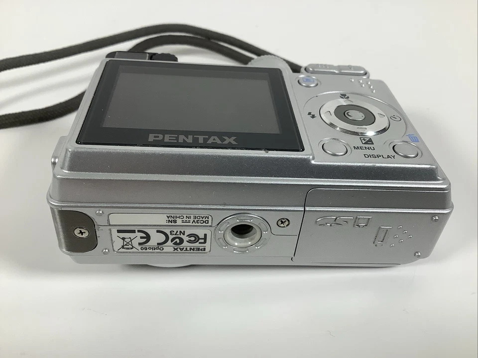 Pentax Optio 60 6MP 3x Zoom Digital Camera - PARTS OR REPAIR - READ DESCR - - Image 4 of 4