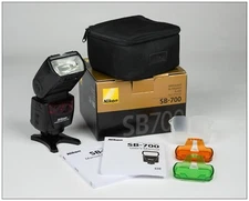 Nikon SB-700 AF Speedlight Shoe Mount Flash with all accessories, case and box