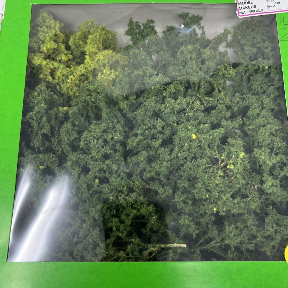 MODEL RAILWAY OO GAUGE MODELLBAHNZUBEHOR 12 TREES NEW eBay