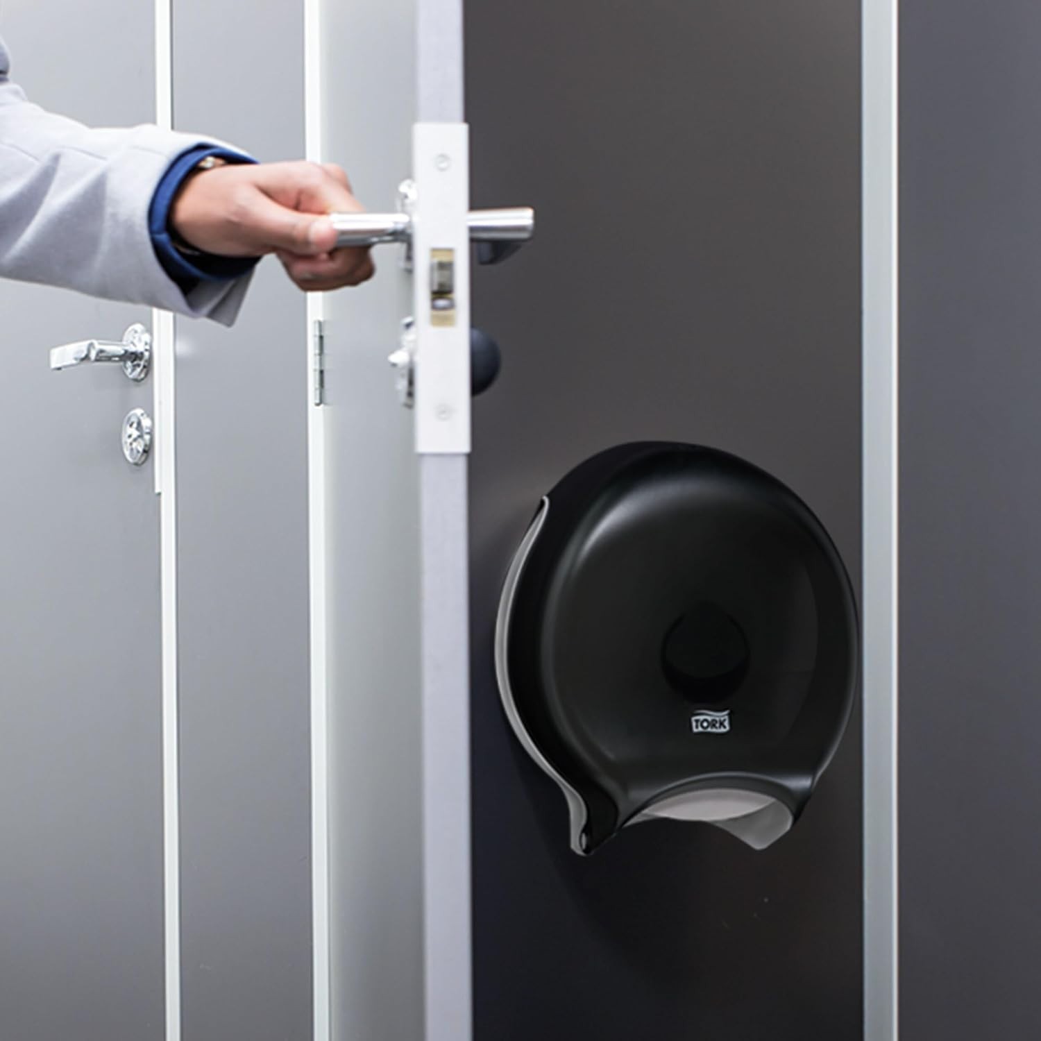 Eco-Friendly Jumbo Toilet Paper Roll T22 - 12 Rolls, 2-Ply for Strong Absorption