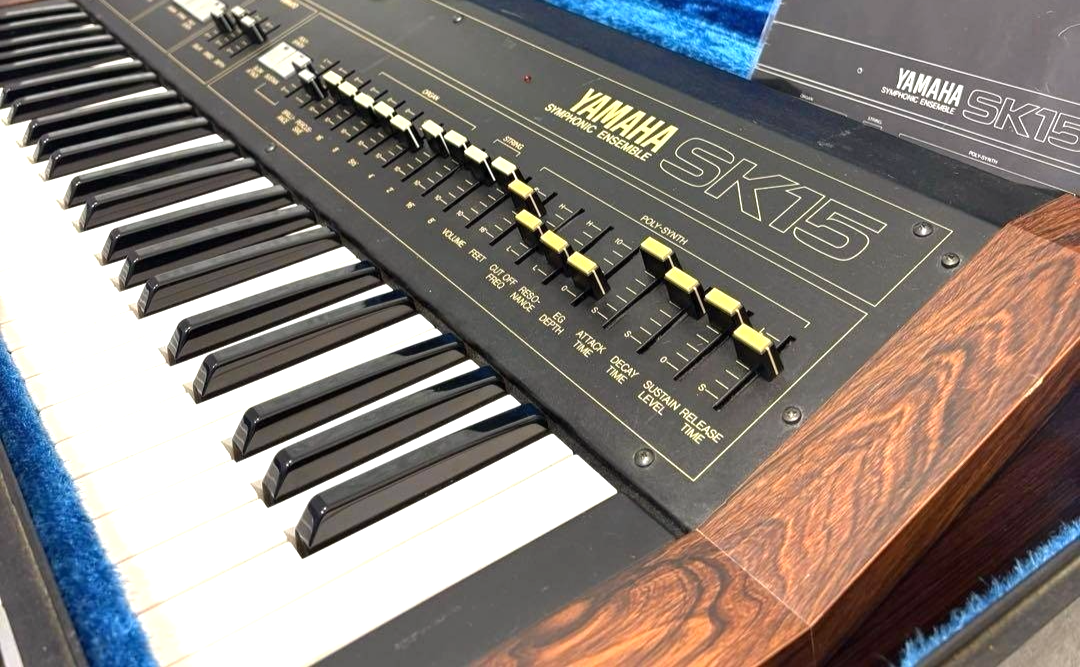 YAMAHA Symphonic Ensemble Vintage Synthesizer Keyboard SK15 AC100V