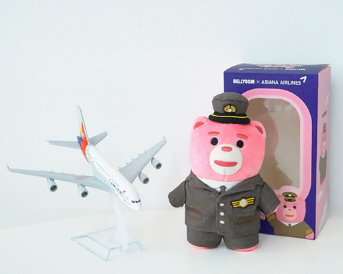 Bellygom × Asiana Airlines ぬいぐるみ 操縦士 乗務員 Bellygom X Asiana Airlines Collaboration Captain Keyring Doll