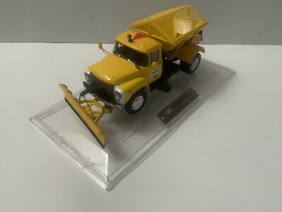 1/43 DIP MODELS PR-130 on chassis ZIL-130 Sverdlovsk Aeroport truck 113025