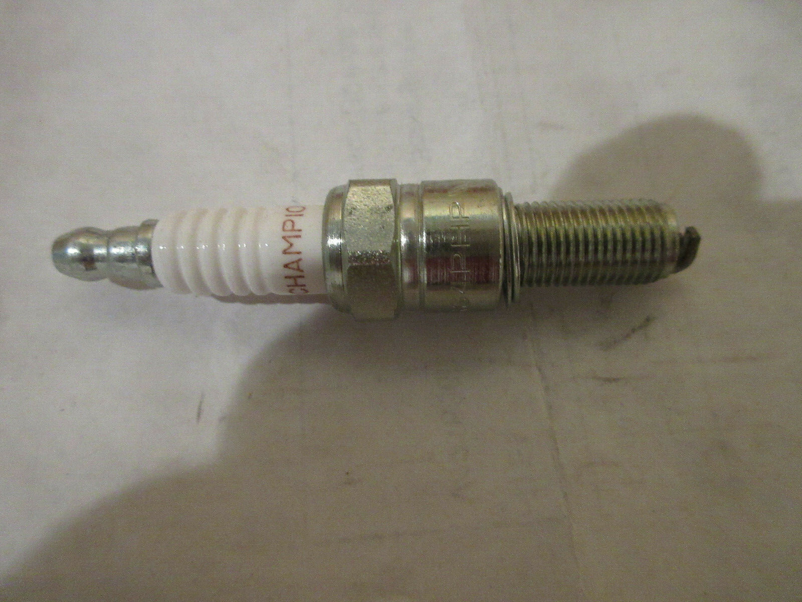 Ferrari 355 2.7, F40, F50.. Spark Plug Champion RG4HP - P/N 167098