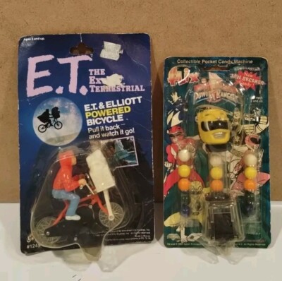  E.T. & Elliot Powered Bicycle Action Figure 1982 & Pocket Candy Machine Sealed