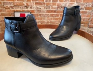 naturalizer dora bootie