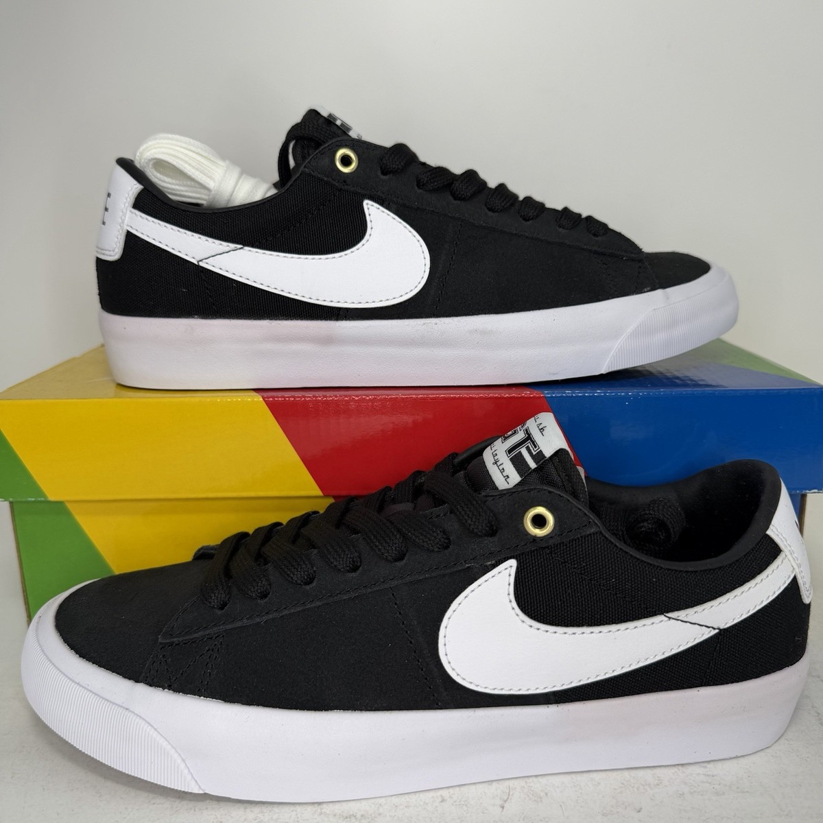 Nike sb zoom blazer low pro gt 27.0 靴下付き Nike SB Zoom Blazer Low Pro GT Black White Men's Sizes DC7695-002