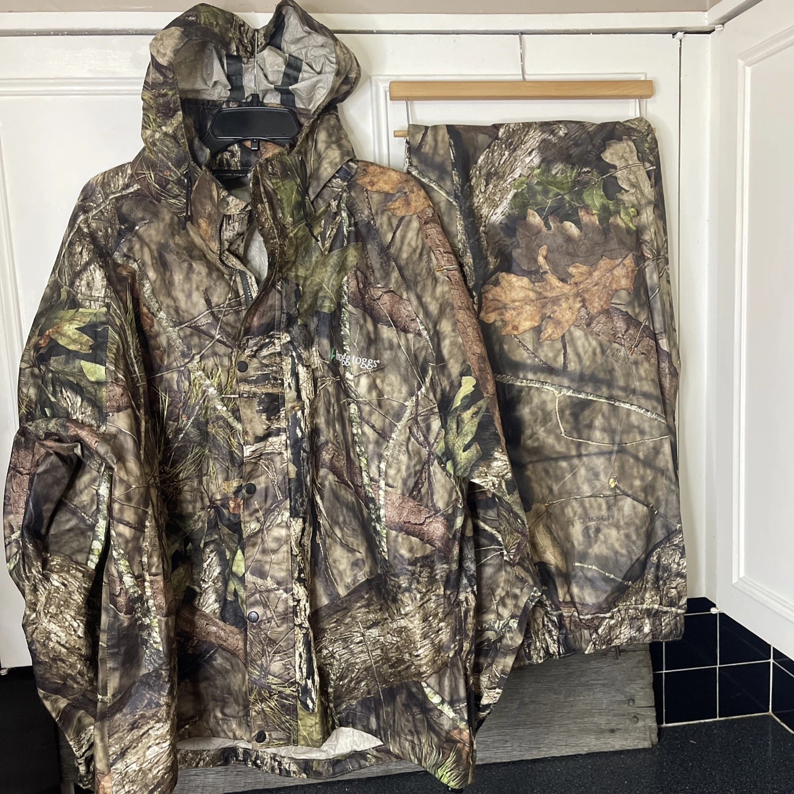 Frogg Toggs Men's Classic All-Sport Camo Rain Suit Hidden Zipper Hood Sz 2XL
Opens in a new window o